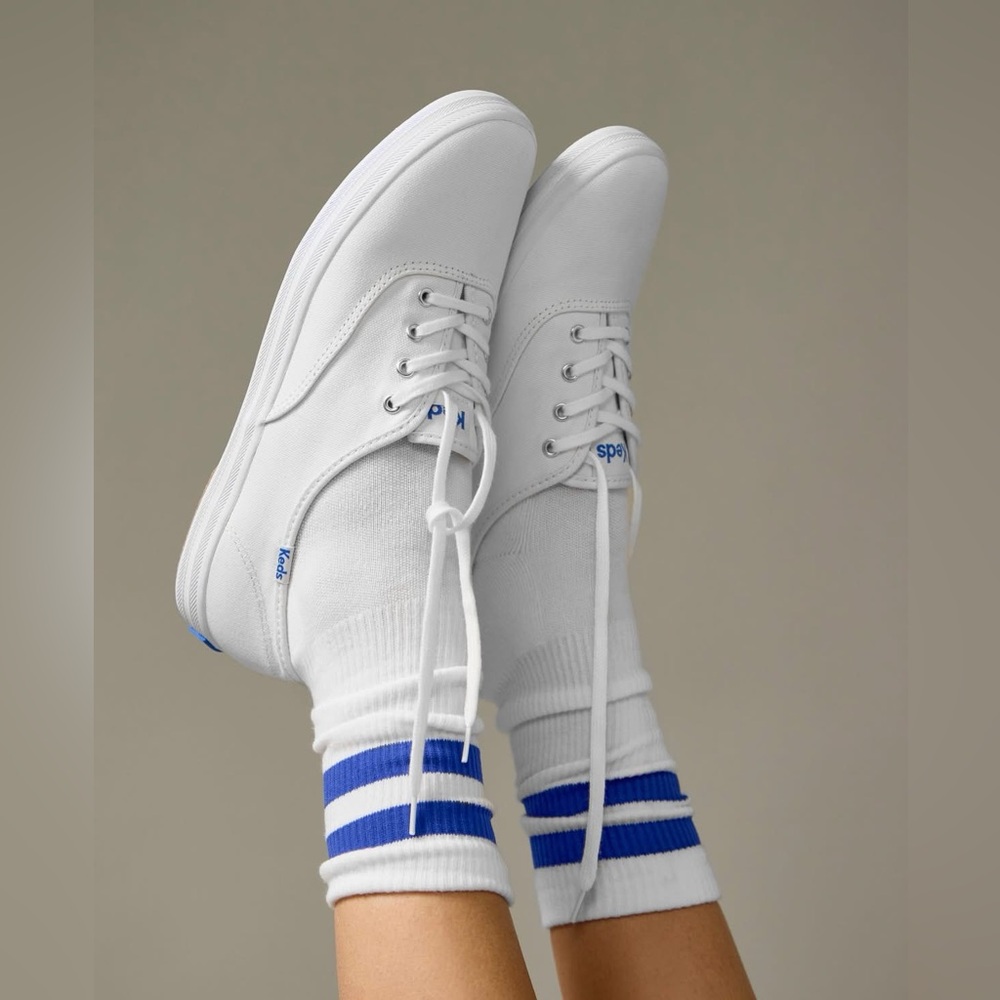 NIB$55 Keds Champion Originals Lace Up sz 5, White canvas